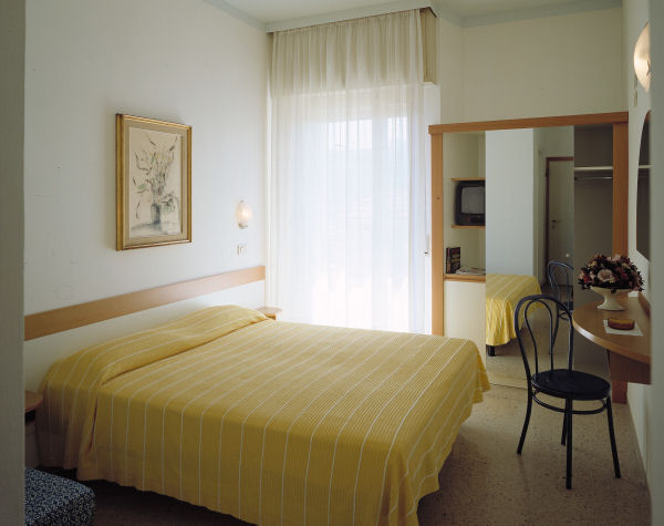 Interno camera Hotel Sylvia Pesaro